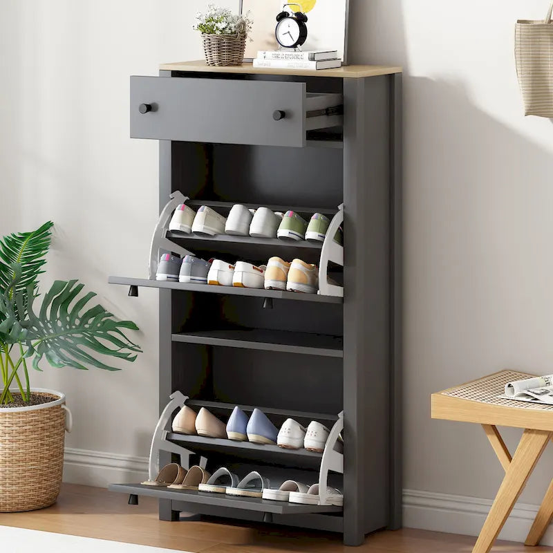 Meuble à chaussures gris haut avec porte basculante, tiroir supérieur aspect bois, séparateurs réglables