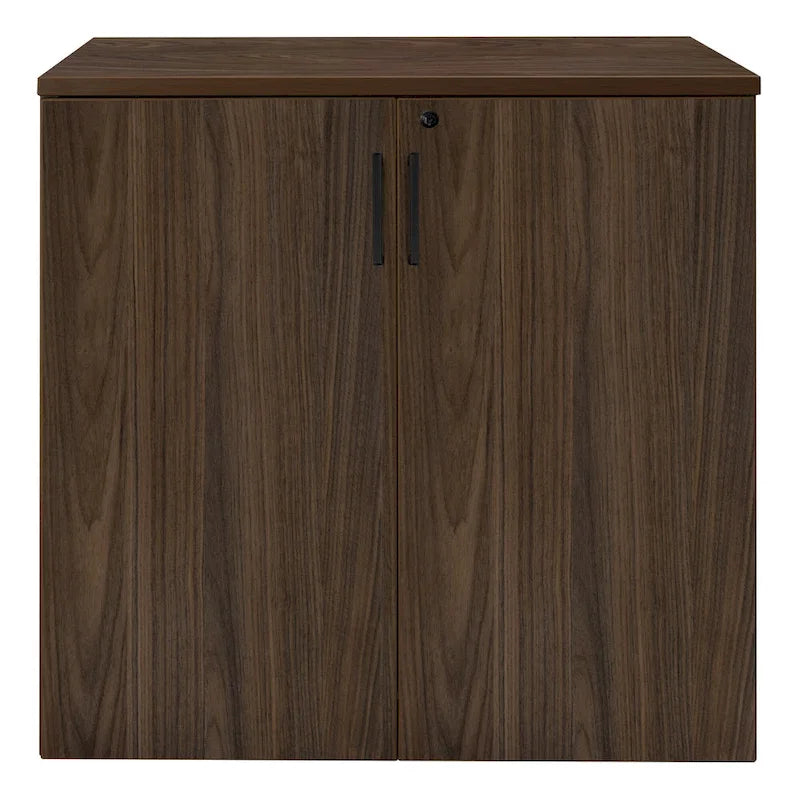 Armoire de bureau en bois de cerisier avec deux portes, étagères réglables et serrure.