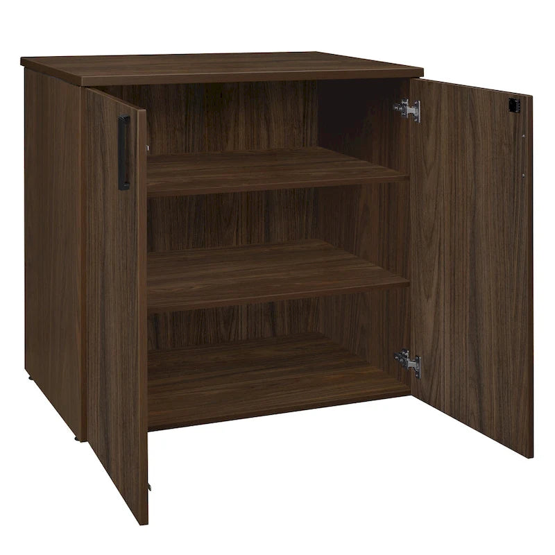 Armoire de bureau en bois de cerisier avec deux portes, étagères réglables et serrure.