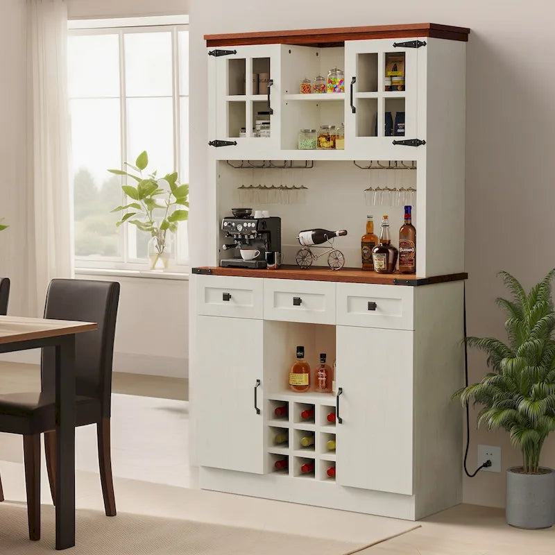Armoire de cuisine rustique avec cellier, range-bouteilles, porte-verres, tiroirs et station de charge