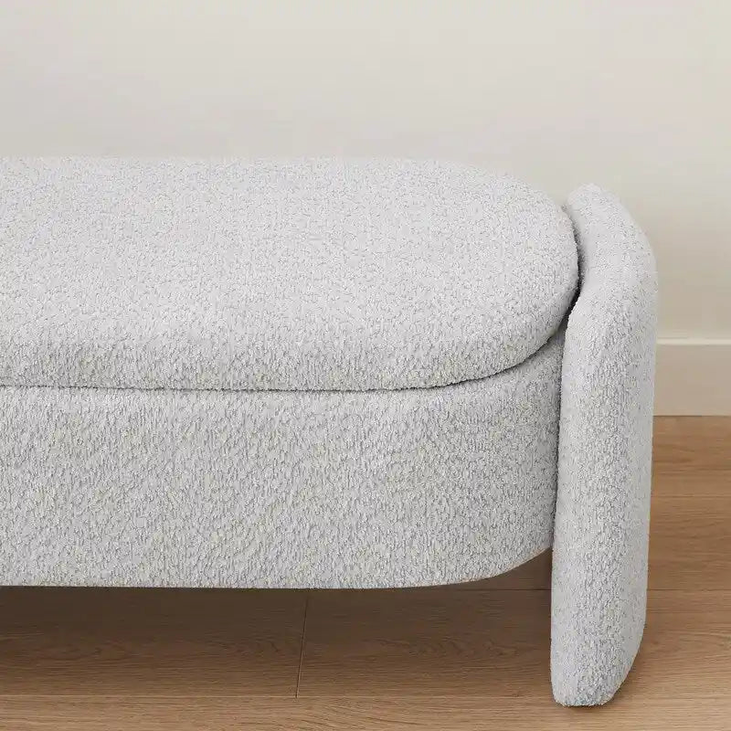 Banc de rangement ovale rembourré gris en polaire d'agneau, siège en mousse, cadre en eucalyptus