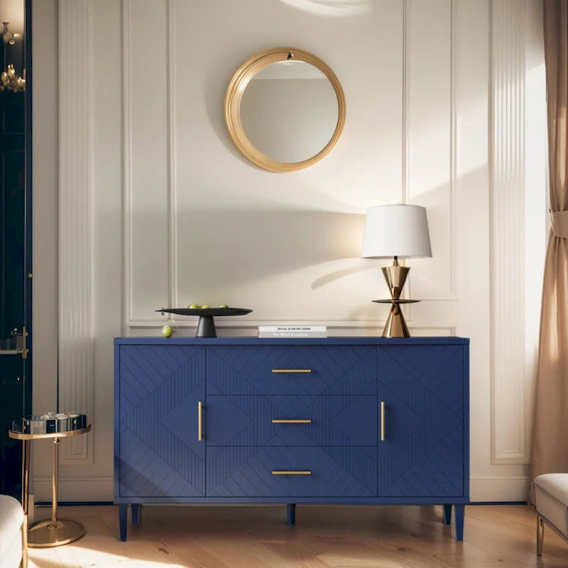 Bahut deux portes trois tiroirs bleu marine avec placage bois MDF sculpté, poignées dorées et plateau incurvé