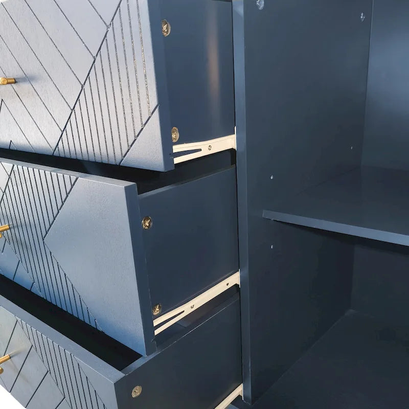 Bahut deux portes trois tiroirs bleu marine avec placage bois MDF sculpté, poignées dorées et plateau incurvé