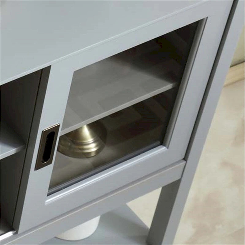 Buffet gris avec portes en verre trempé, étagères réglables et passe-câbles