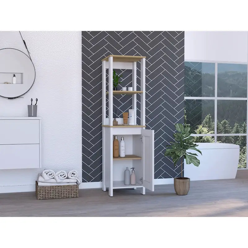 Meuble de salle de bain haut blanc pour linge de maison, deux étagères ouvertes, une porte, quatre pieds, accents en chêne clair