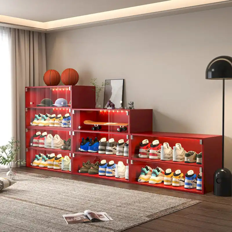 Présentoir à baskets à DEL rouges, meuble à trois niveaux en bois, portes coulissantes en verre